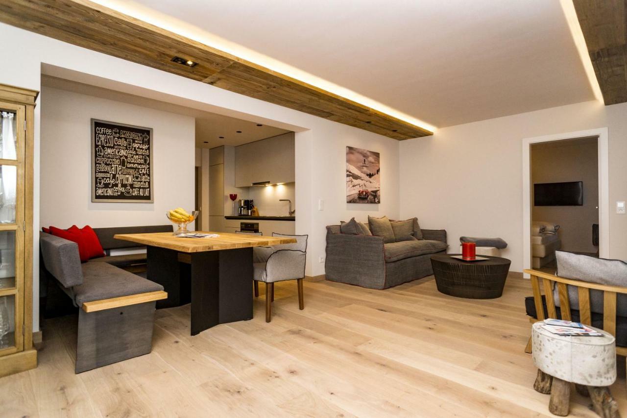 Appartements Erwin Huettl III นอยเคียร์เชน อัม โกรสเวเนดิเกอร์ ภายนอก รูปภาพ