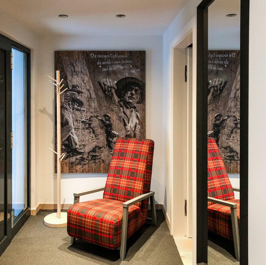 Appartements Erwin Huettl III นอยเคียร์เชน อัม โกรสเวเนดิเกอร์ ภายนอก รูปภาพ