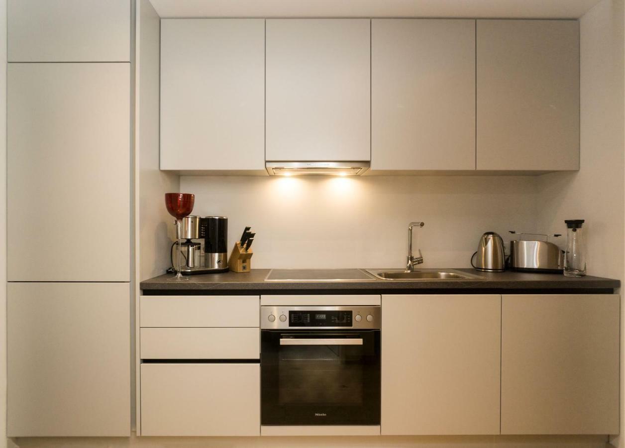Appartements Erwin Huettl III นอยเคียร์เชน อัม โกรสเวเนดิเกอร์ ภายนอก รูปภาพ